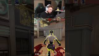 roundu kazanmak için her şeyi yapan adam | valorant #combatry #shorts #valorant