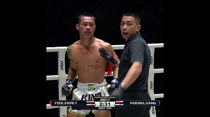 CRAZY COMEBACK 🤯 The legendary Yodlekpet recovers from a first-round knockdown to stop Puengluang!