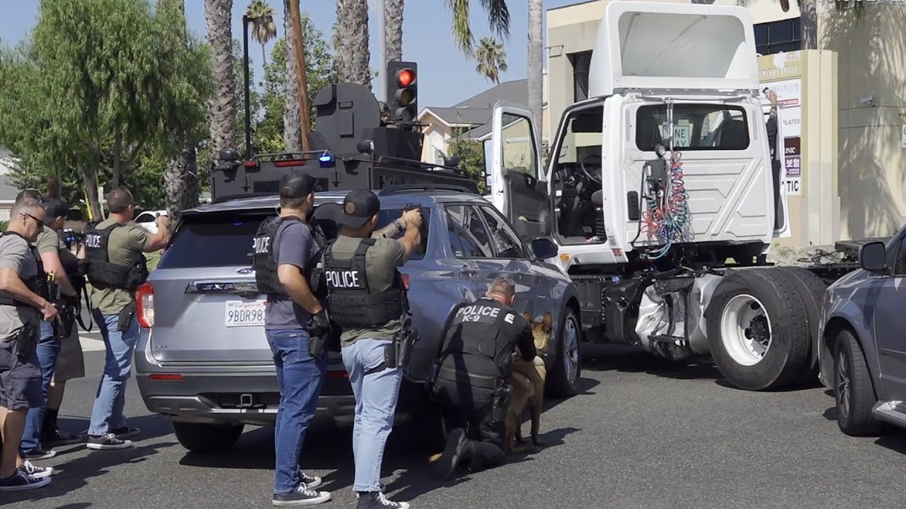 BUENA PARK Big Rig Pursuit Termination - YouTube