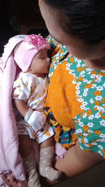 IBU IBU EMAK-EMAK YANG LAGI VIRAL KASIH NENEN DEDEK BAYI LARE AYU BANYUWANGI #shorts