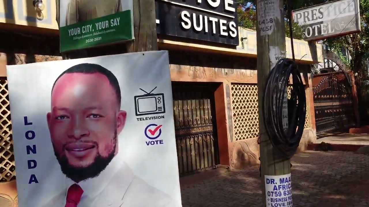 УГАНДА, КАМПАЛА, НАКАНУНЕ ДНЯ ГОЛОСОВАНИЯ (прогулка на 4 км по Накасеро)