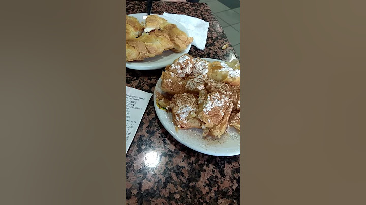 Σέρρες-μπουγάτσες στο Χρυσό