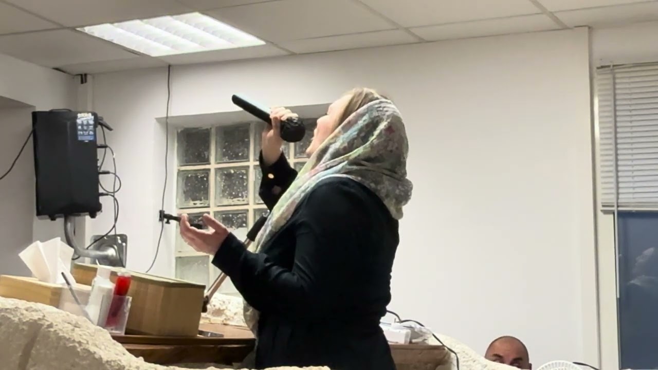 🔥 “Más de Ti Señor” – La Louange de Prescillia ✨ Une Prière qui Touche le Ciel 🙌 | Vie et Lumière