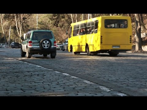 უნდა იყოს თუ არა ვარაზის ხევზე ქვაფენილი