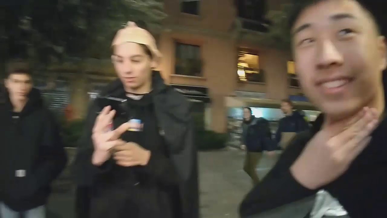 Simone Panetti e Homyatol fanno Dolcetto e Scherzetto - Halloween