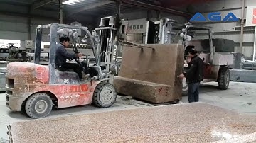 Unload Granite Slabs from Sawn Block