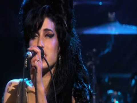 GREAT PERFORMANCE! Amy Winehouse-Some unholy war