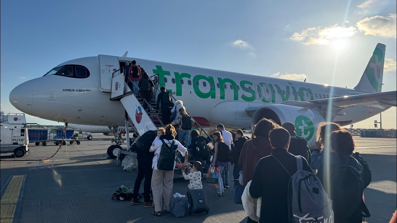 Flying on Transavia’s newest aircraft | Trip Report | Airbus A320 Neo | Dublin to Paris Orly