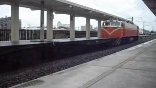 TRA台鐵 7502貨列拉一長串的鐵皮(貨物列車 freight train)