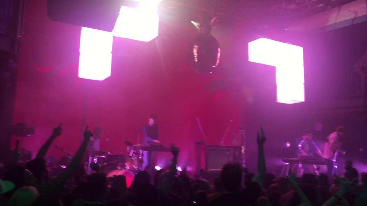 “Life Itself” Glass Animals 930 Club, October 9, 2017 YouTube