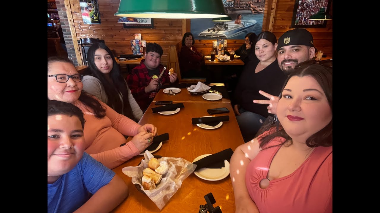 Texas Roadhouse with Family