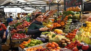 Названы самые подешевевшие за год продукты