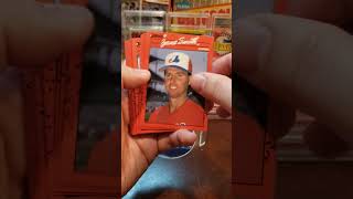 1990 Donruss Error pack, we pull and error and show you the difference! #mlb #vintagesportscards