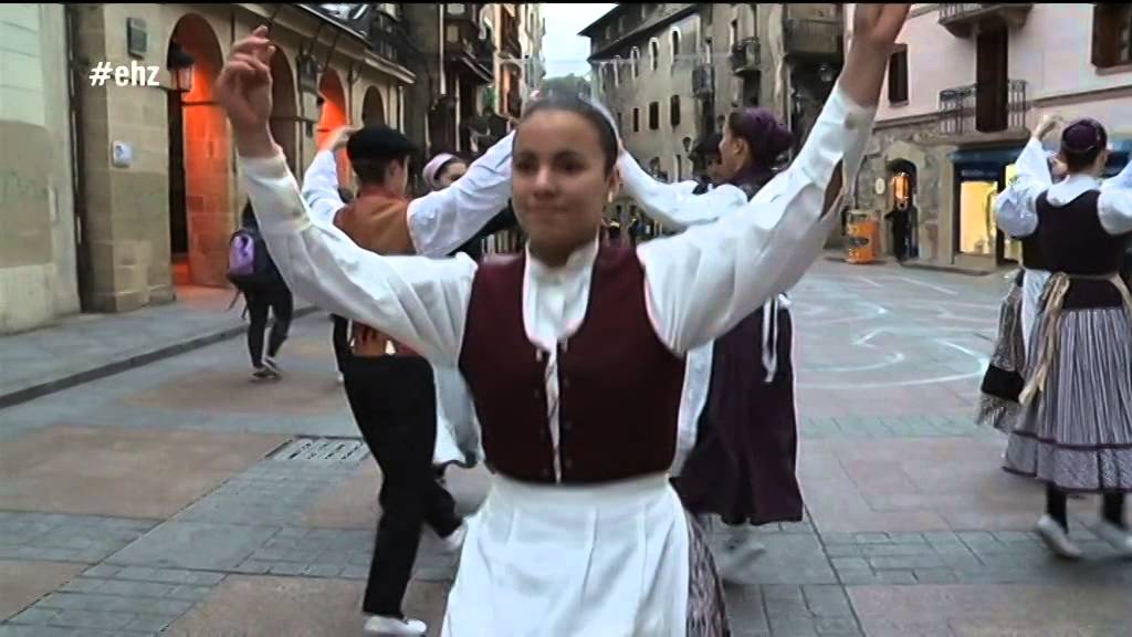 Nahiara Gagok bere herria, Errenteria, aurkeztu digu