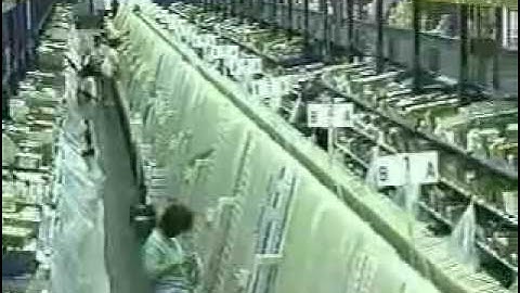 Dispen-SI-Matic™ A-Frame Order Picking Dispenser at CVS Pharmacy Warehouse - SI Systems