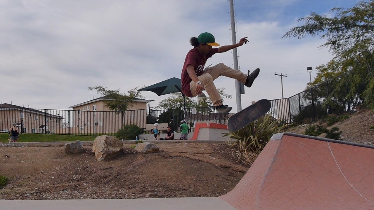 WEIRDEST OBSTACLE AT THE SKATE PARK YouTube