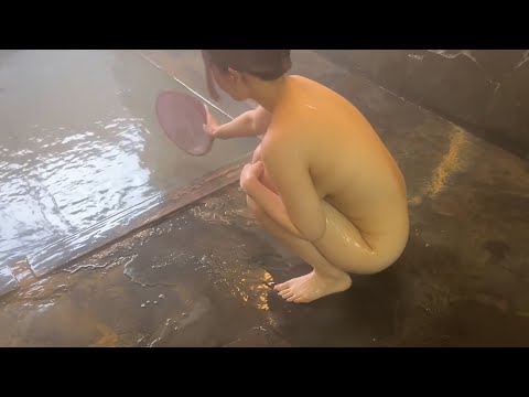 Japanese doxy girls bathing nude