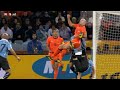 Nederland-Uruguay  3-2 Martín Caceres bezorgt Demy de Zeeuw een tijdelijke knock out