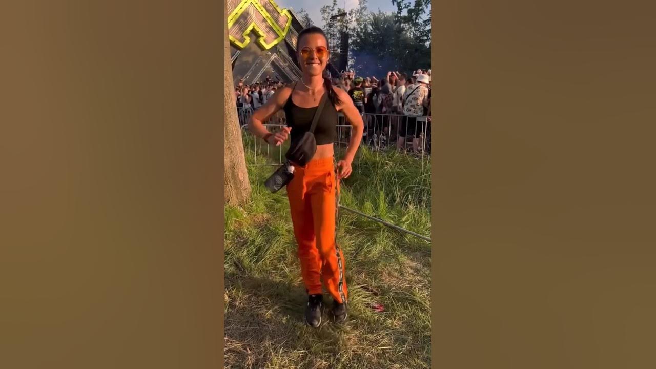 Festivals like this๐ #shorts #hardstyle Festivals like this๐ #shorts #hardstyle