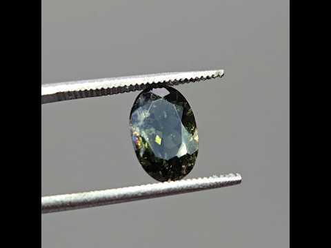 Натуральний природний ювелірний камінь для створення прикрас Турмалін Ювелірна вставка 0,8 ct, відео 1