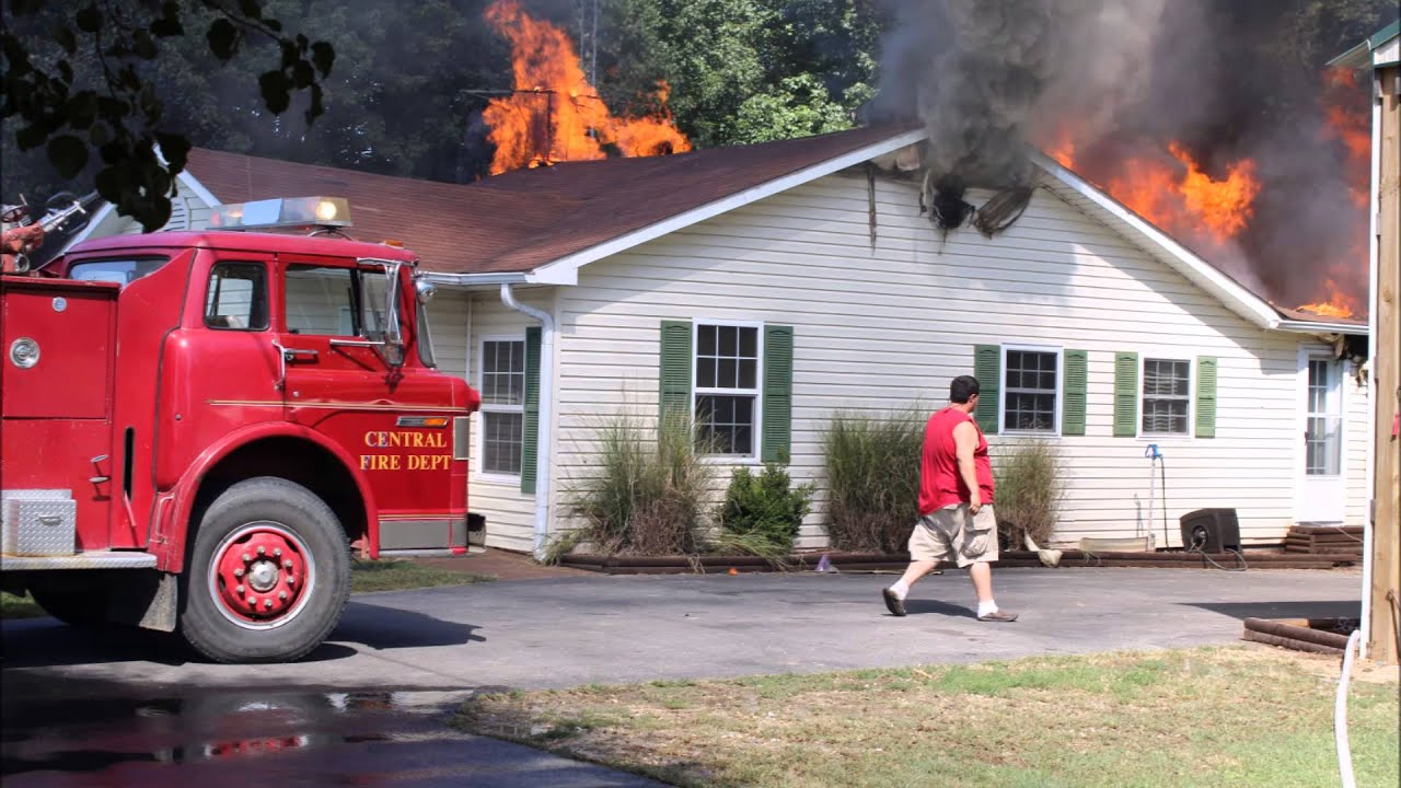 Trumann FD M/A Structure Fire 23-Sep-15 (Helmet Cam)