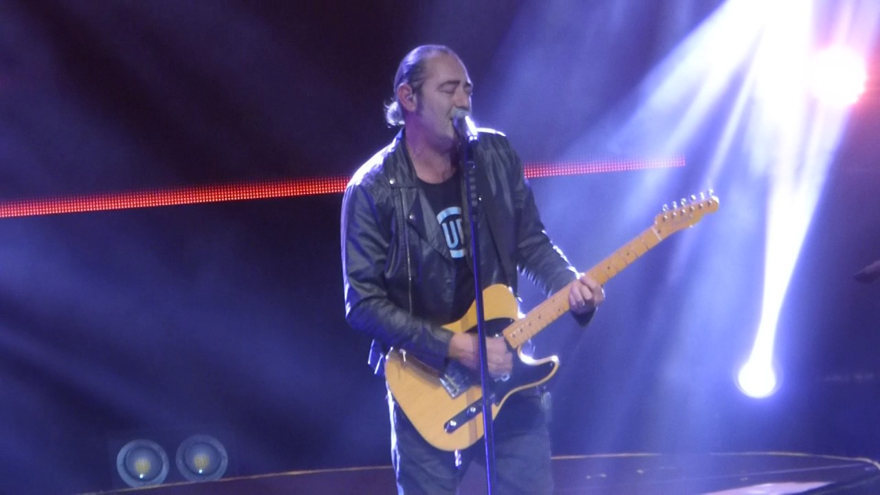 Luca Carboni Silvia lo sai live Teatro degli Arcimboldi Milano 5/12/2016