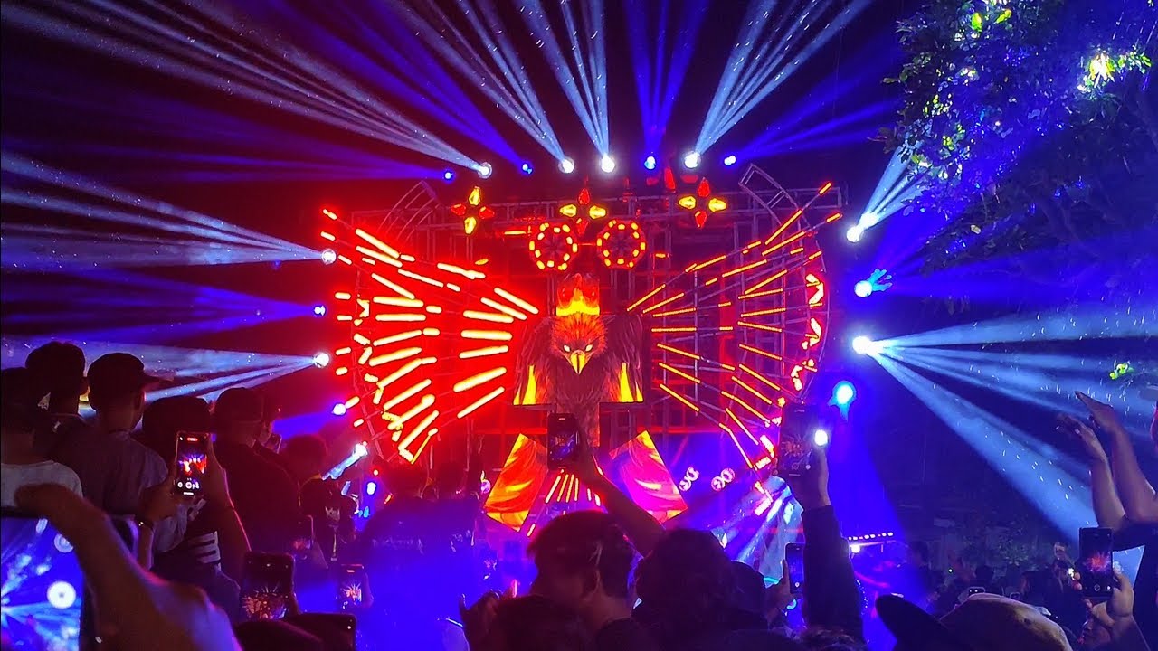 DJ Andalan Mahardika Pro Audio di Karnaval Gampingan 2025. cocok untuk cek sound