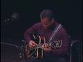 Capture de la vidéo Russell Malone Solo Performance At New York Guitar Festival (Covering The Bee Gees)