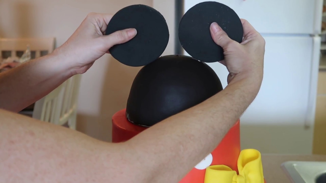 Minnie Mouse Cake | Disney Party Ideas | DIY & How to