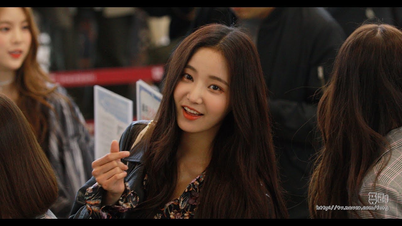 180412 모모랜드(MOMOLAND) 연우 (김포공항 출국)