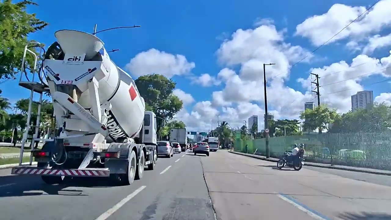 Saindo da ponte Buarque de Macedo, indo até  a Via Mangue em Recife PE.