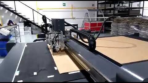 AOKE CNC router flatbed cutter in Mexico digital corrugated cardboard pop display cutting machine