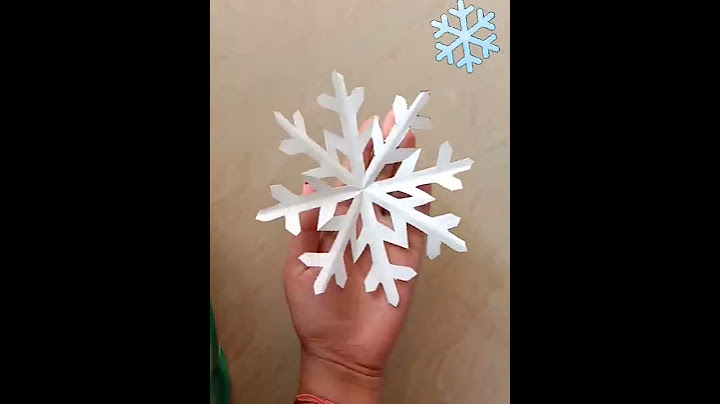How To Make Paper Snowflakes #shorts