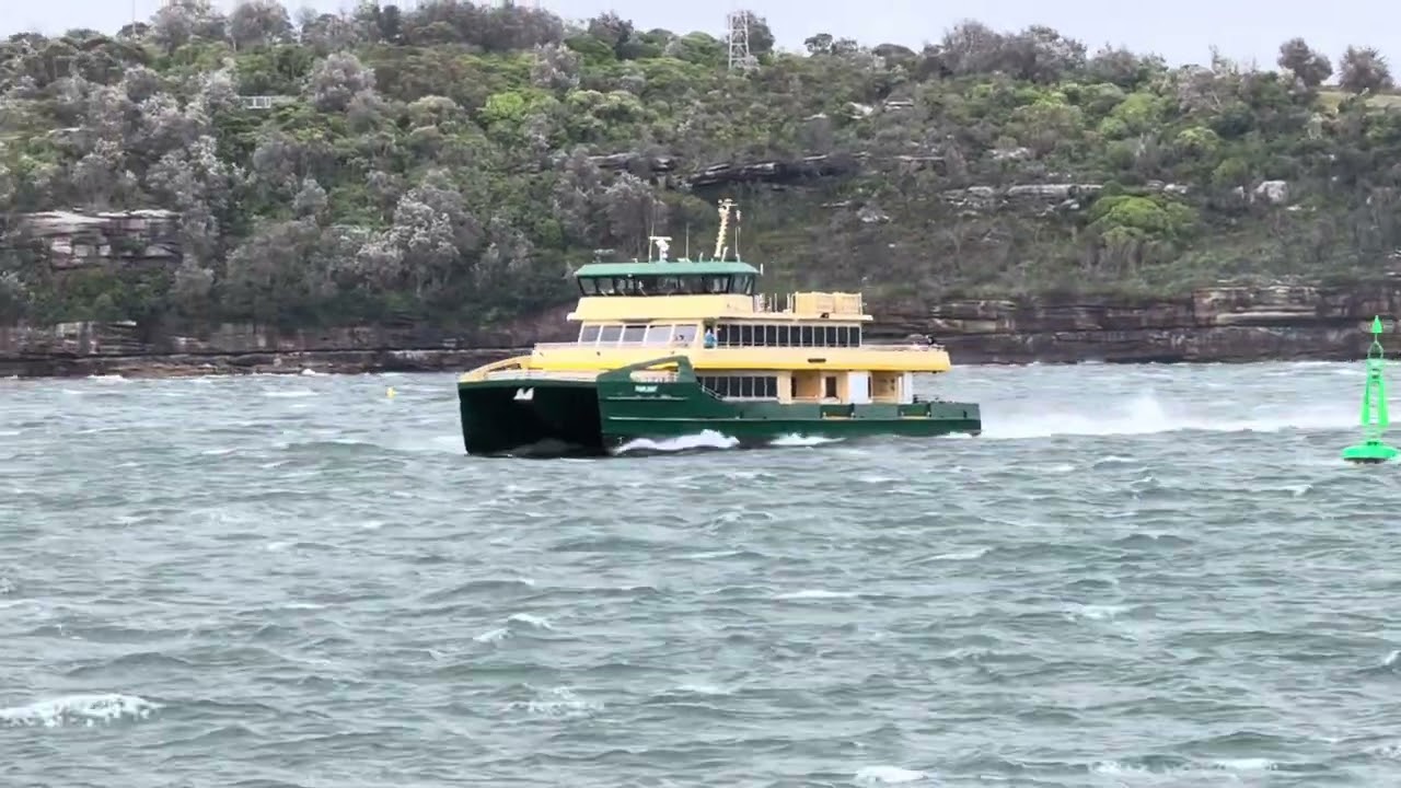 Circular Quay (Sydney) to Manly on the Freshwater Class Ferry “Narrabeen”