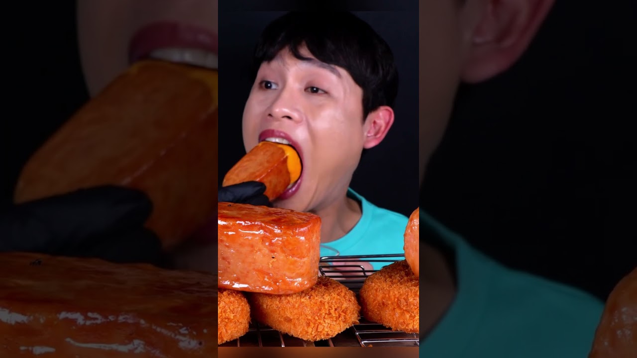 Udtv and Bonggil taking big bites mukbang