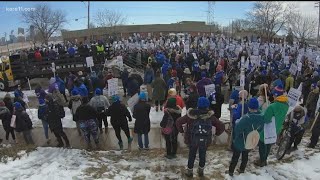 Minneapolis teachers head to the picket lines for day 2 of strike
