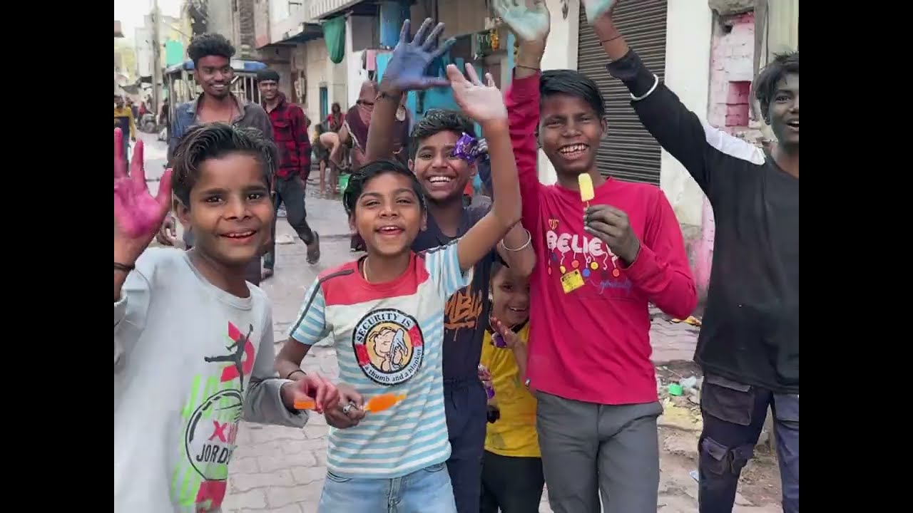 Holy! Hindistonda Holy bayrami qanday nishonlanadi?