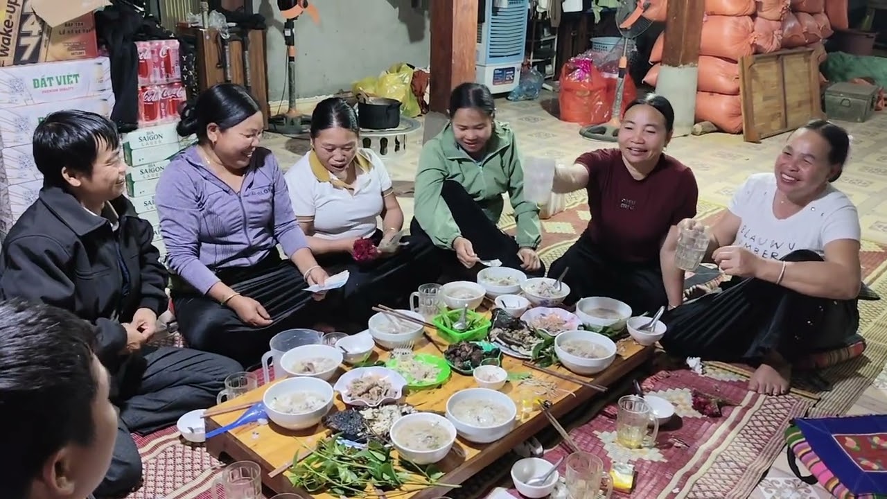 Ngày mùng 8/3 hội phụ nữ giao lưu rất tuyệt vời 