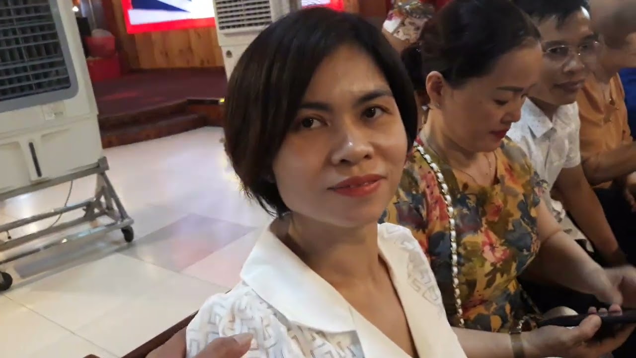 Bữa cơm đoàn tụ sau 47 năm thất lạc của Nguyễn thị Kim Cương và gia đình