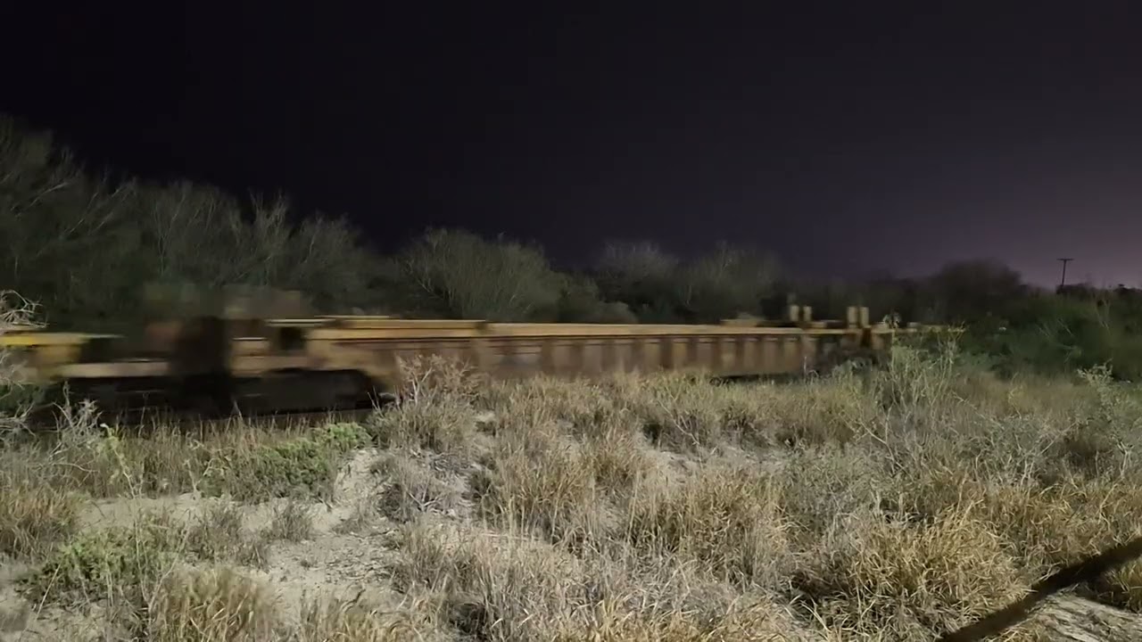 Union Pacific Empty Stack Train Laredo TX 01/07/2026