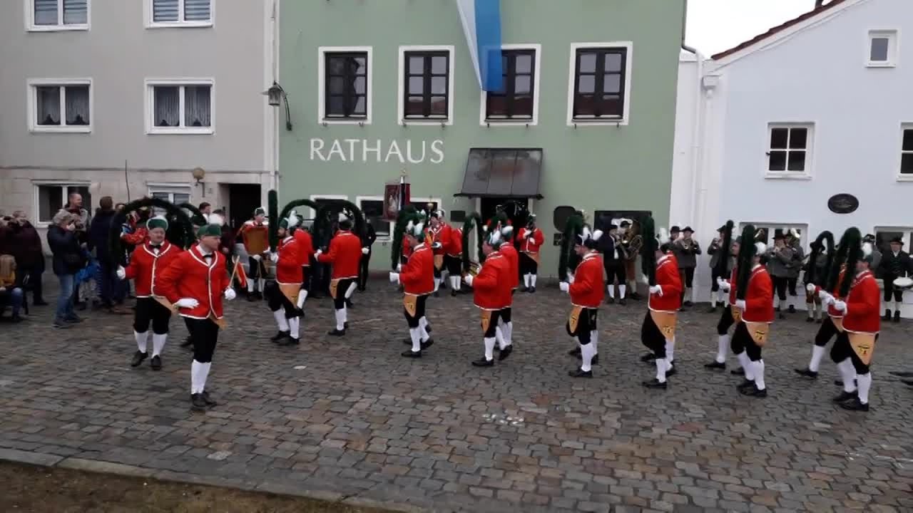 Schäfflertanz-Eröffnung in Schwarzach
