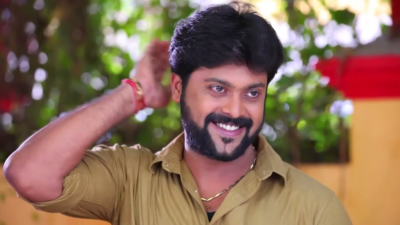 Vinay Looks for Ezhumalai - Deivam Thantha Poove - Full Ep 440 - Zee Tamil