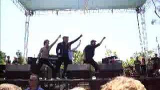 OK Go - A Million Ways (Live @ BFD) *no audio* screenshot 1