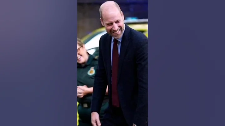 William watches a CPR demonstration led by paramedics while visiting the London Ambulance Service