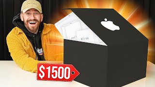 I Bought A $1,500 Apple Mystery Box!!