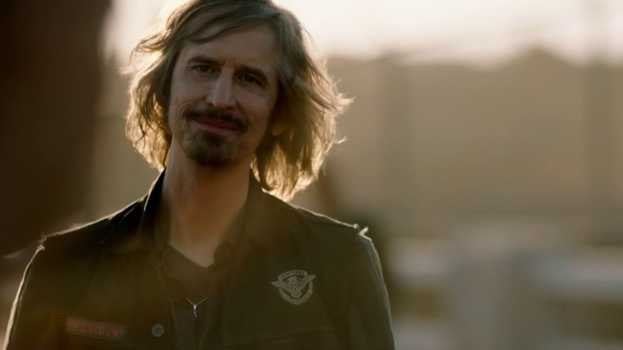 Fear The Walking Dead S3E16 - Nick saves his family | Suicide mission scene