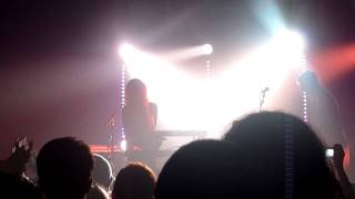 Lights - Toes (Live - Gramercy - New York)