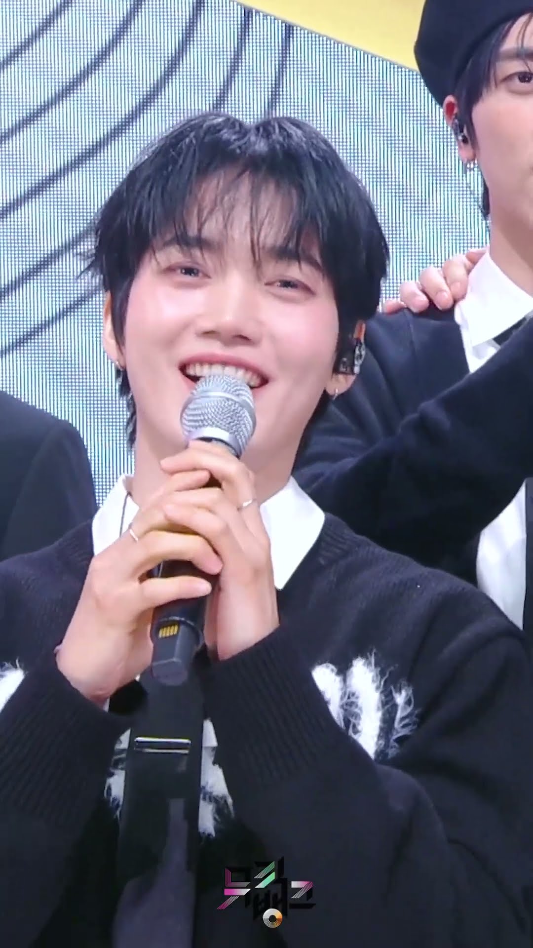 #shorts #온앤오프 1위 후보 인터뷰?(ONF Interview) [뮤직뱅크/Music Bank] | KBS 방송