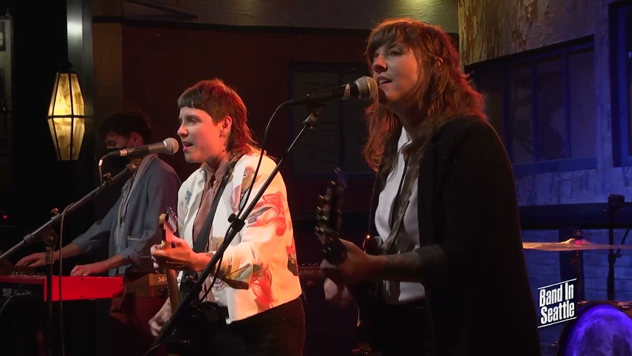Moon Palace - Bold - Live on Band in Seattle auf YouTube ansehen Moon Palace - Bold - Live on Band in Seattle auf YouTube ansehen