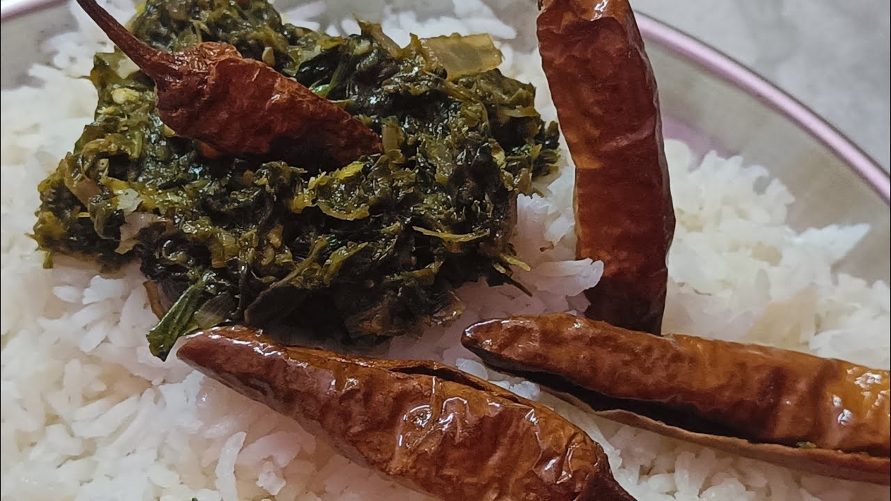 ఆంధ్రా స్టైల్ నోరూరించే గోంగూర పచ్చడి! 😋 Authentic Andhra Gongura Pachadi Recipe | Spicy Hibiscus C